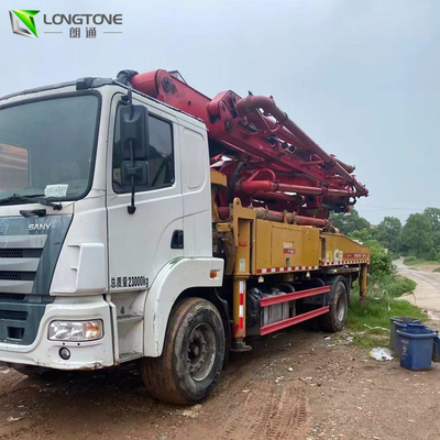 180m³ Used Truck Concrete Pump , Diesel Concrete Pump Truck With Boom