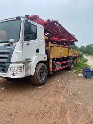 Used 63m Zoomlion Concrete Pump Truck Wireless Remote Control