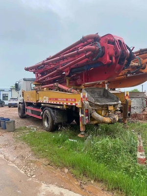 Used 63m Zoomlion Concrete Pump Truck Wireless Remote Control