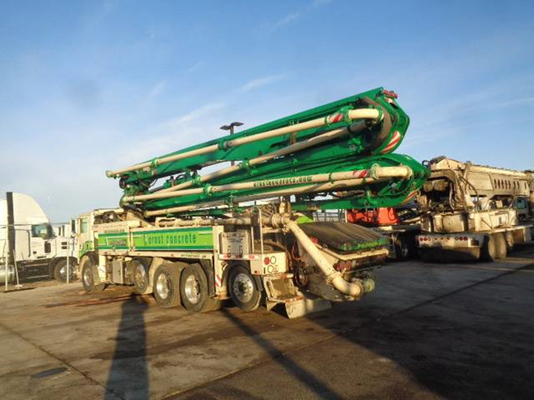 Used Yellow Truck Concrete Pump with 24-36 M Distance 6-6.6 MPa Pressure