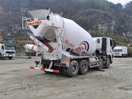 10m³ White Twin Shaft Concrete Mixer Truck For Industrial